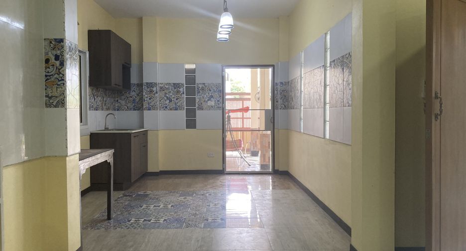 For sale and for rent 6 bedrooms house in Mueang Chiang Mai, Chiang Mai