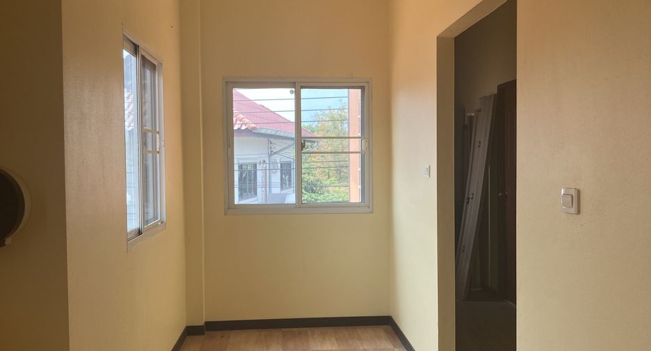 For sale and for rent 6 bedrooms house in Mueang Chiang Mai, Chiang Mai