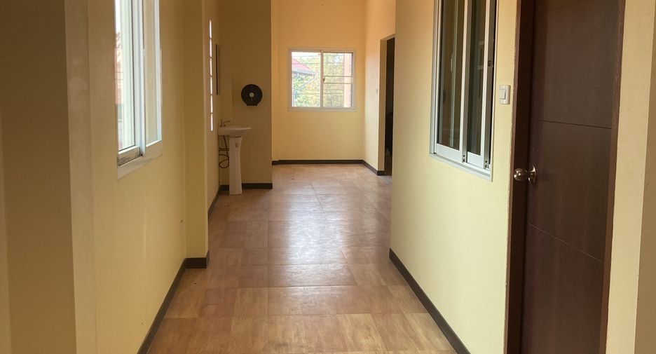 For sale and for rent 6 bedrooms house in Mueang Chiang Mai, Chiang Mai