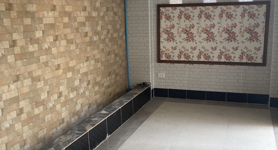 For sale and for rent 6 bedrooms house in Mueang Chiang Mai, Chiang Mai