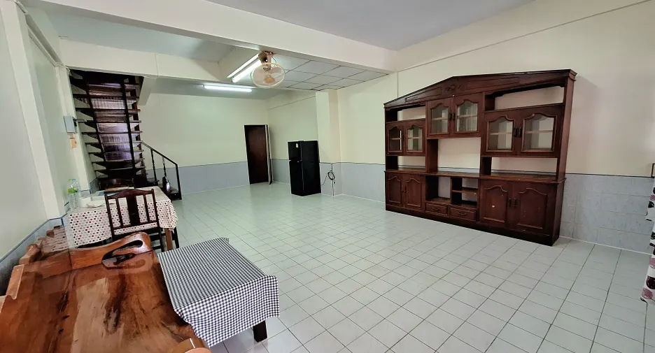 For rent 2 bedrooms townhouse in Hua Hin, Prachuap Khiri Khan