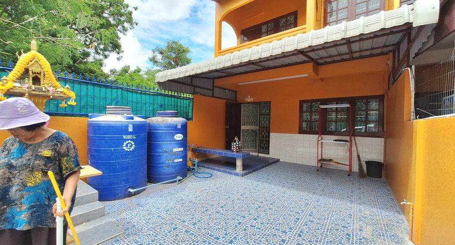For rent 2 bedrooms townhouse in Hua Hin, Prachuap Khiri Khan