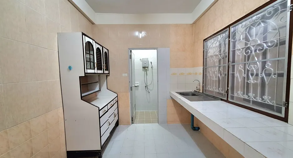 For rent 2 bedrooms townhouse in Hua Hin, Prachuap Khiri Khan
