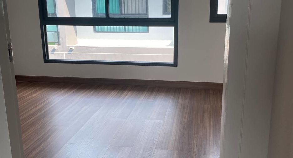For sale 3 bedrooms townhouse in Mueang Chiang Mai, Chiang Mai
