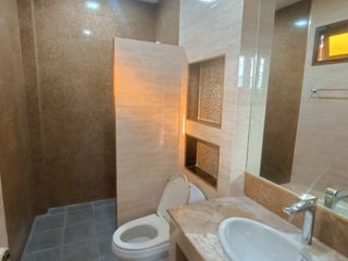 For rent 4 bedrooms house in Saraphi, Chiang Mai