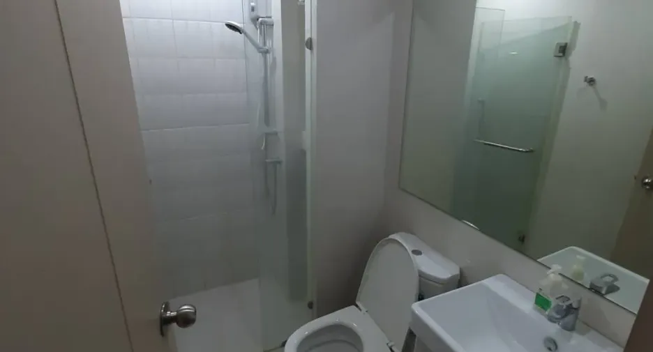 For sale 2 bedrooms condo in Watthana, Bangkok