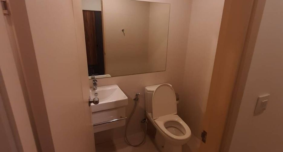 For sale 2 bedrooms condo in Watthana, Bangkok