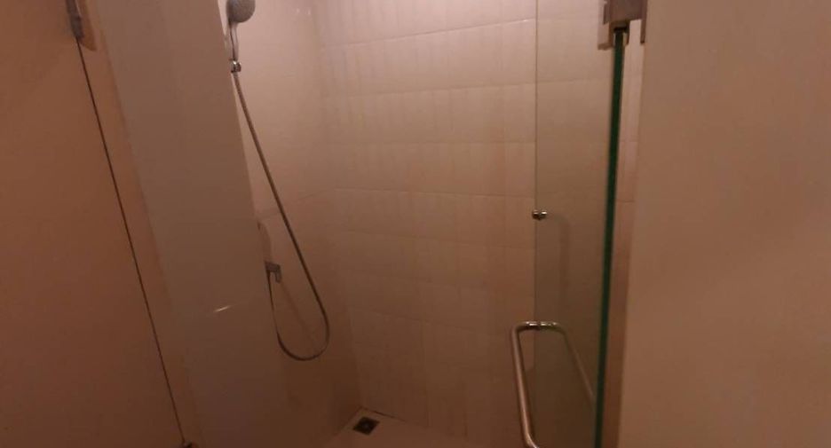 Wohnung zum Kauf mit 2 Zimmer in Watthana, Bangkok