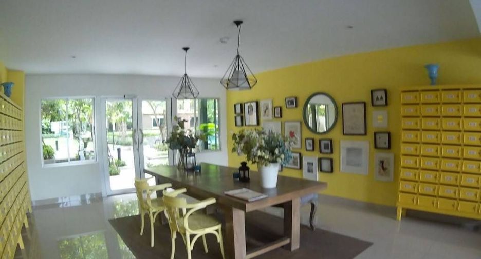 For sale 1 bed condo in Si Racha, Chonburi