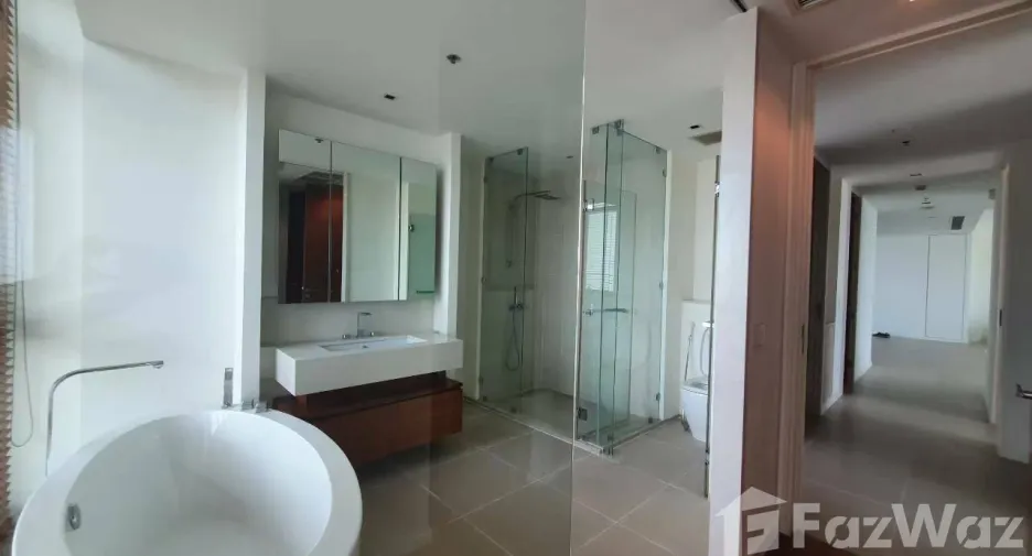 Wohnung zum Kauf mit 3 Zimmer in Sathon, Bangkok