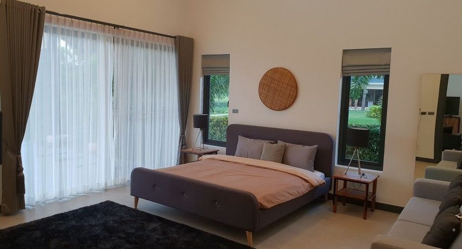 For sale 4 bedrooms villa in Hua Hin, Prachuap Khiri Khan