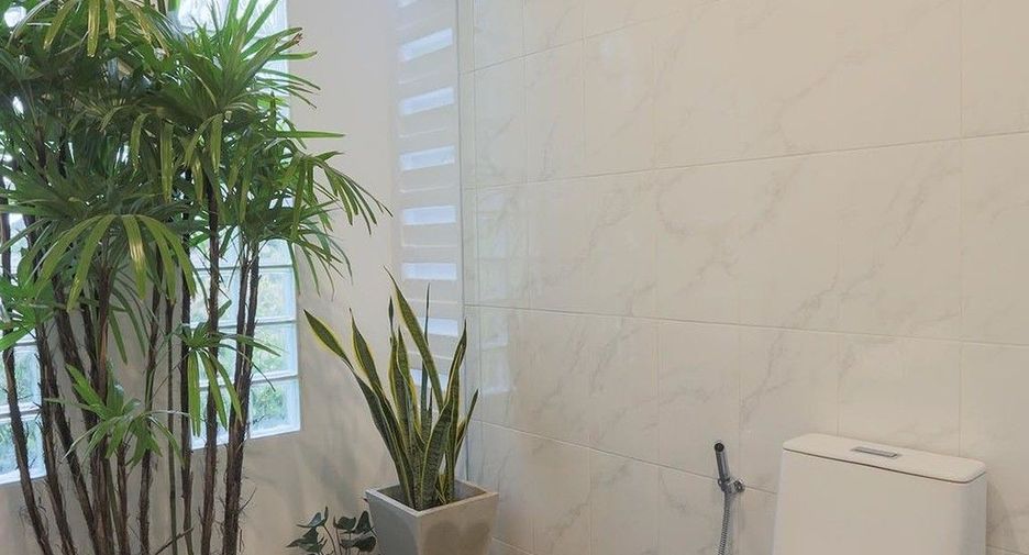 For sale 4 bedrooms villa in Hua Hin, Prachuap Khiri Khan