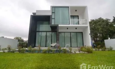 Продажа 4 спальни вилла в Mueang Chiang Mai, Чианг Маи