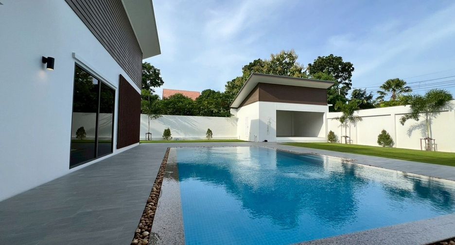 For sale 3 ベッドルーム villa in Hua Hin, Prachuap Khiri Khan
