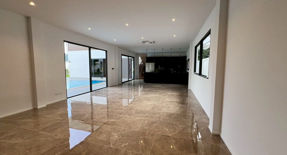 For sale 3 ベッドルーム villa in Hua Hin, Prachuap Khiri Khan