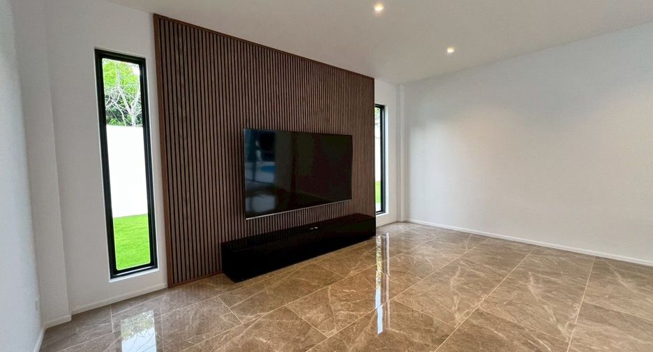 For sale 3 ベッドルーム villa in Hua Hin, Prachuap Khiri Khan