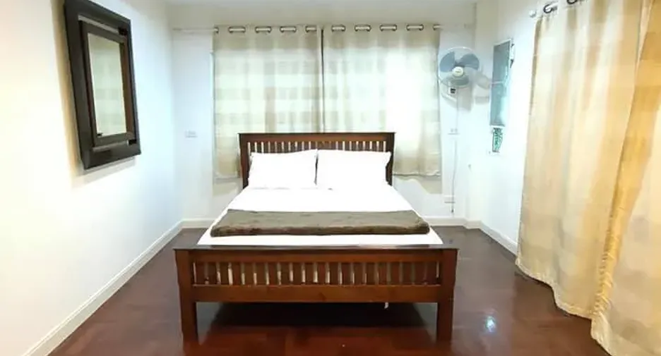 For sale and for rent 3 bedrooms townhouse in Hua Hin, Prachuap Khiri Khan