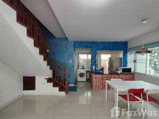 À vendre et à louer 3 chambres maison de ville à Hua Hin, Prachuap Khiri Khan