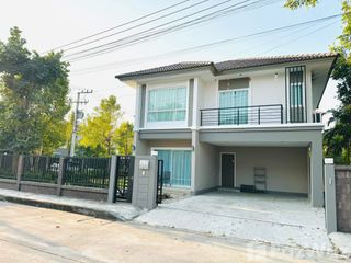 For Rent 3 Bedroom House In San Kamphaeng, Chiang Mai