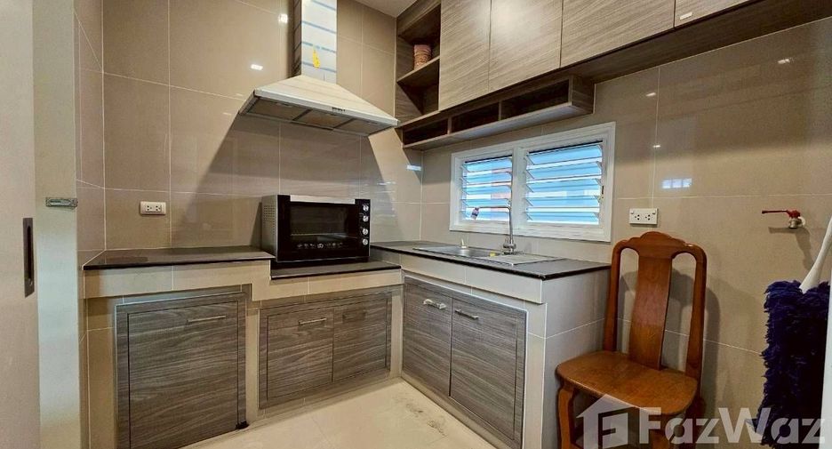 For sale 3 bedrooms house in Mueang Pathum Thani, Pathum Thani