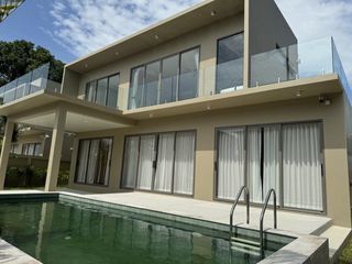 For sale 3 bedrooms villa in Ko Samui, Surat Thani