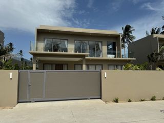 For sale 3 bedrooms villa in Ko Samui, Surat Thani