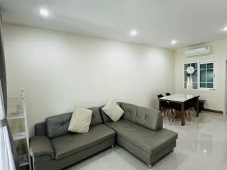 出租 4 卧室 联排别墅 在 Mueang Chiang Mai, Chiang Mai