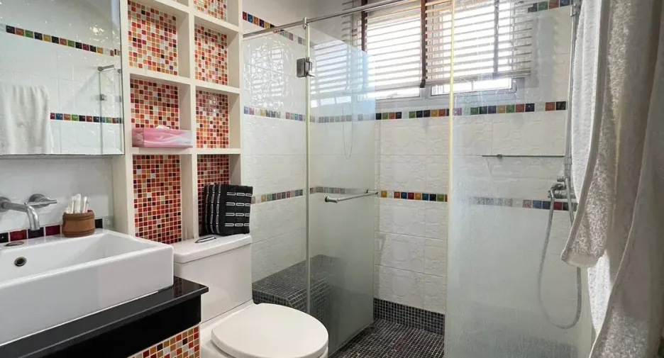 À vendre 3 chambres maison à Bang Sao Thong, Samut Prakan