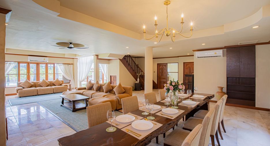 Villa en venta y en alquiler de 5 habitaciones en Mueang Phuket, Phuket