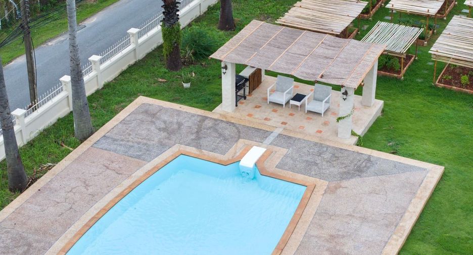 Villa en venta y en alquiler de 5 habitaciones en Mueang Phuket, Phuket