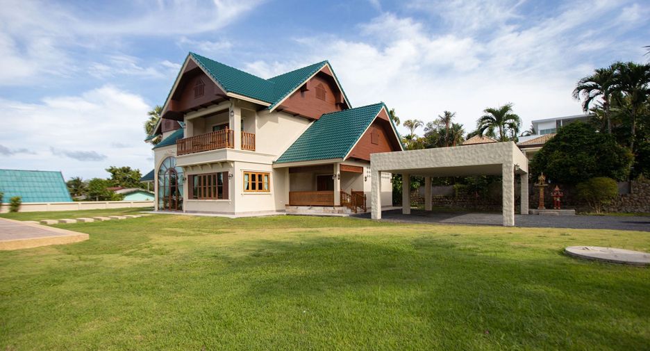 Villa en venta y en alquiler de 5 habitaciones en Mueang Phuket, Phuket