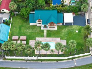 Villa en venta y en alquiler de 5 habitaciones en Mueang Phuket, Phuket