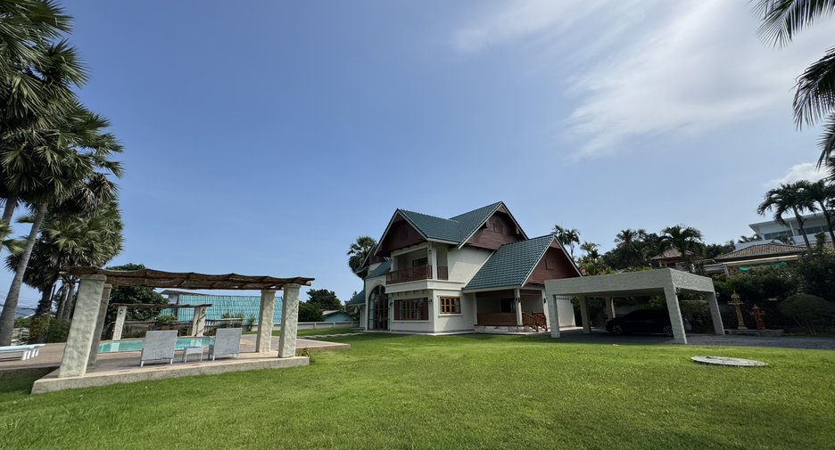 Villa en venta y en alquiler de 5 habitaciones en Mueang Phuket, Phuket