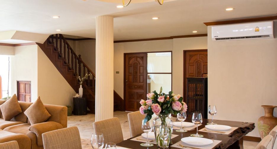 Villa en venta y en alquiler de 5 habitaciones en Mueang Phuket, Phuket