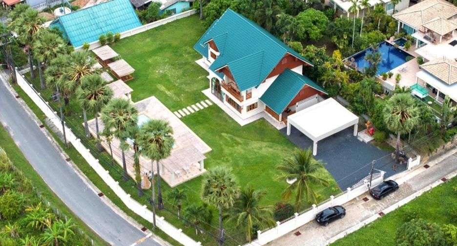 Villa en venta y en alquiler de 5 habitaciones en Mueang Phuket, Phuket