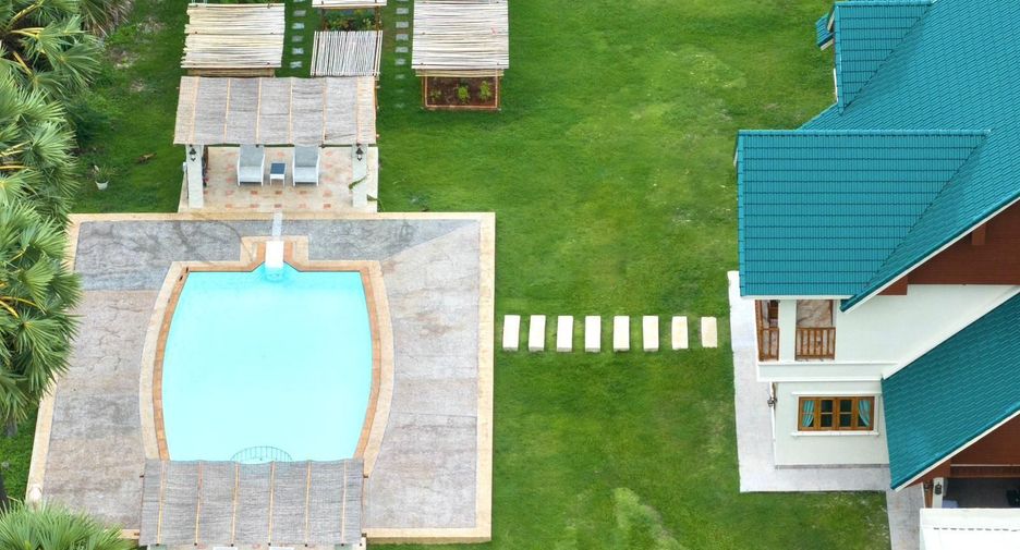 Villa en venta y en alquiler de 5 habitaciones en Mueang Phuket, Phuket