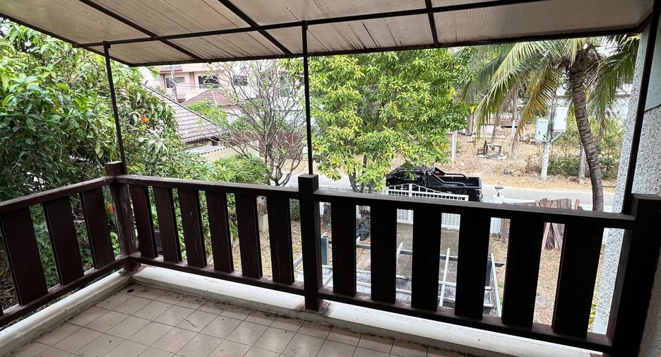 For rent 3 bedrooms house in San Sai, Chiang Mai