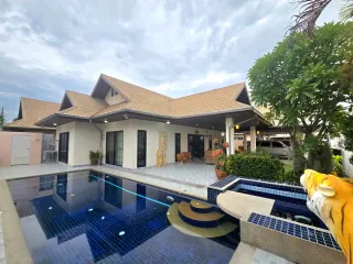 For rent 3 ベッドルーム villa in Hua Hin, Prachuap Khiri Khan