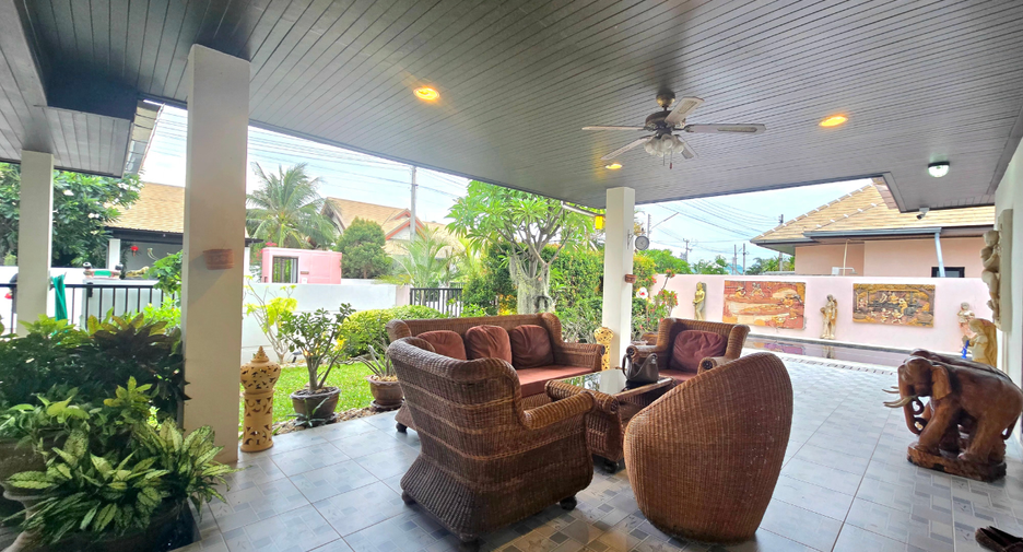 For rent 3 bedrooms villa in Hua Hin, Prachuap Khiri Khan
