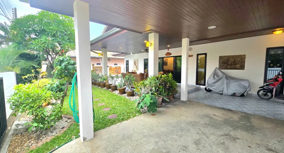 For rent 3 bedrooms villa in Hua Hin, Prachuap Khiri Khan