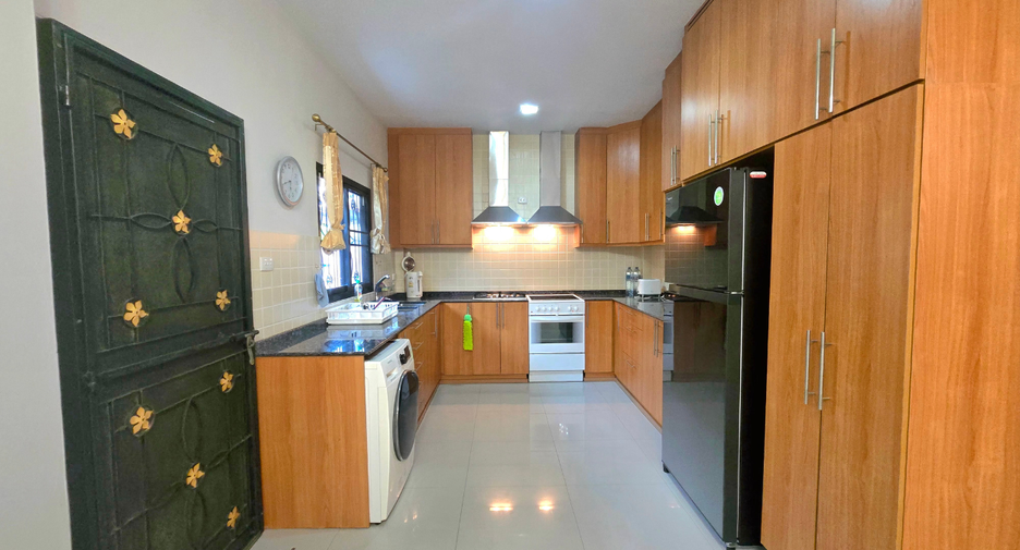 For rent 3 bedrooms villa in Hua Hin, Prachuap Khiri Khan