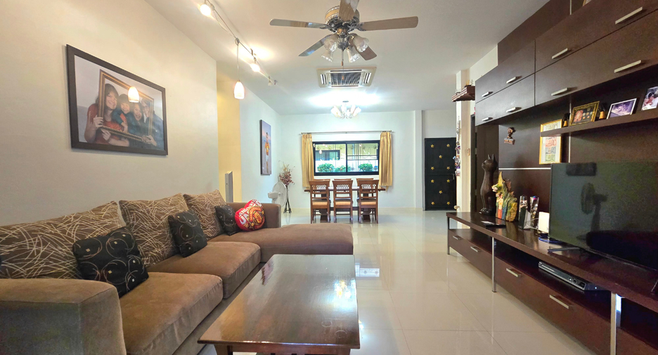 For rent 3 bedrooms villa in Hua Hin, Prachuap Khiri Khan