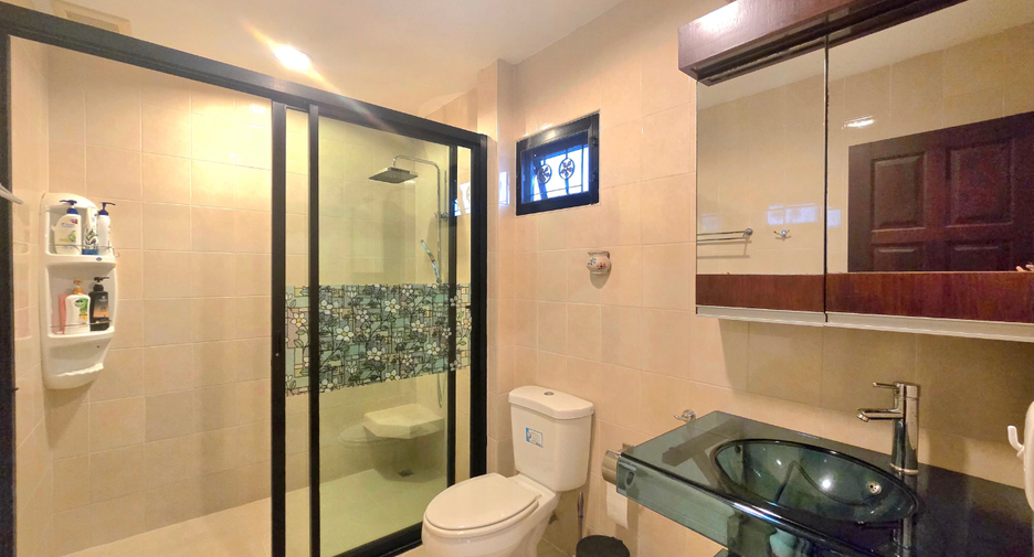 For rent 3 bedrooms villa in Hua Hin, Prachuap Khiri Khan