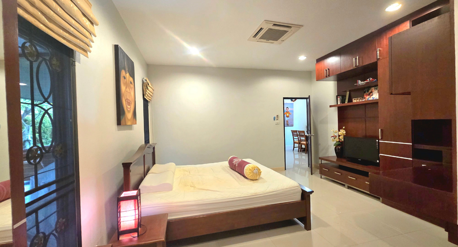 For rent 3 bedrooms villa in Hua Hin, Prachuap Khiri Khan