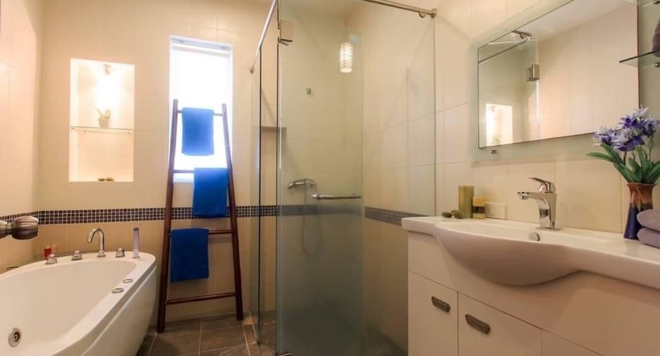 For rent 4 bedrooms house in Ko Samui, Surat Thani