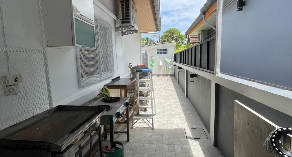 À vendre et à louer 2 chambres villa à Bang Lamung, Chonburi
