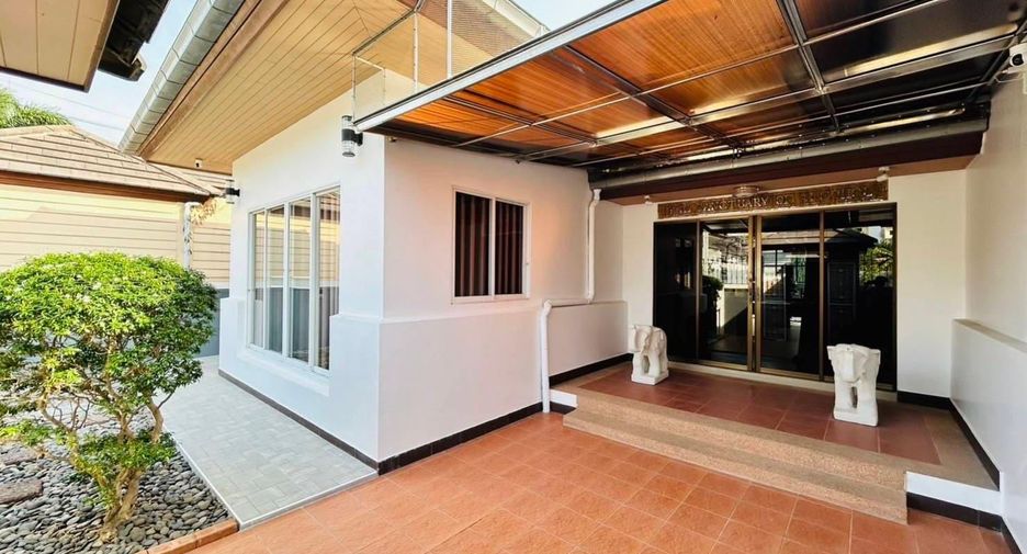 À vendre et à louer 2 chambres villa à Bang Lamung, Chonburi