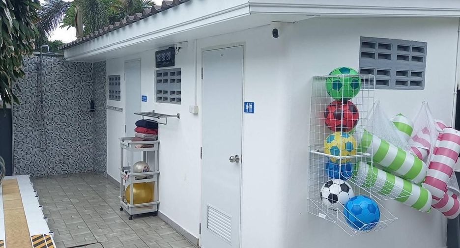 À vendre et à louer 2 chambres villa à Bang Lamung, Chonburi