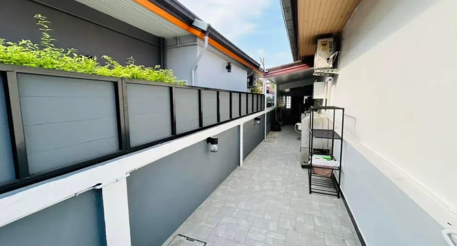 À vendre et à louer 2 chambres villa à Bang Lamung, Chonburi