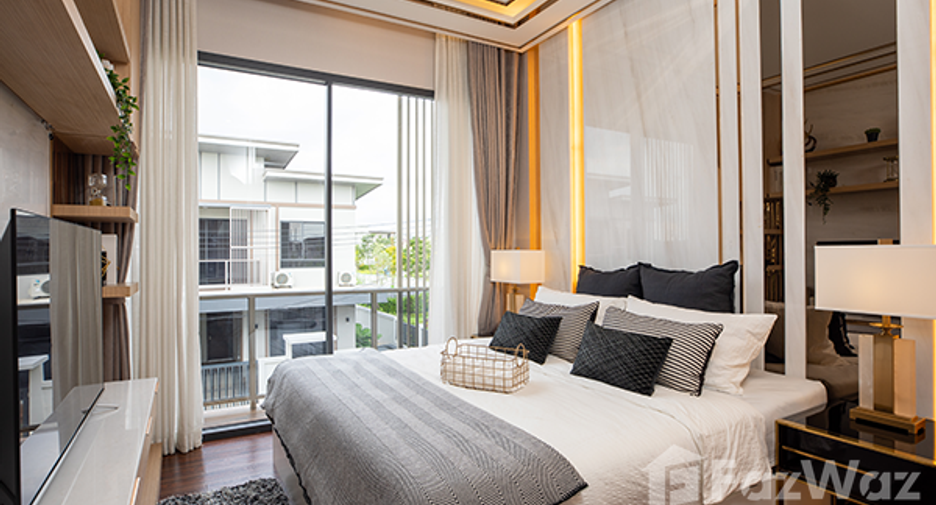 For sale 5 bedrooms house in Bang Phli, Samut Prakan
